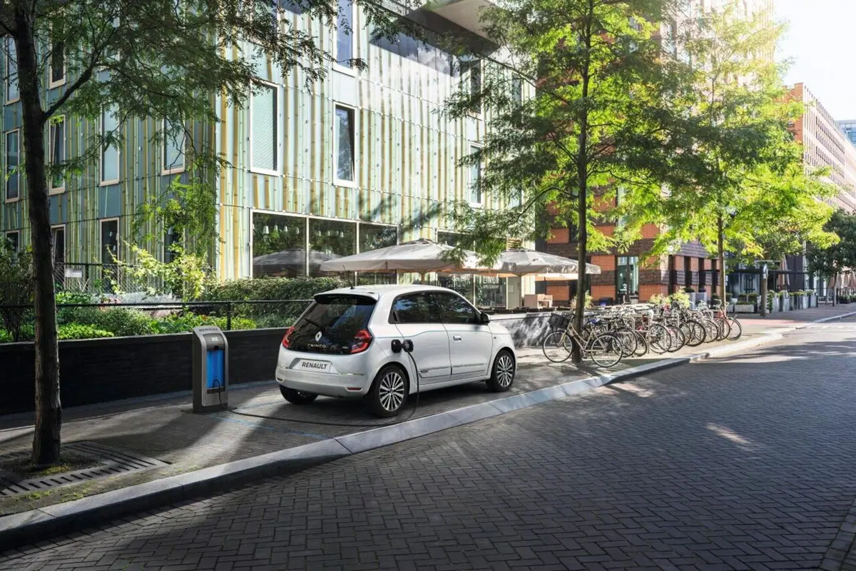 Renault Twingo Electric: ecco quanto costa  (4)