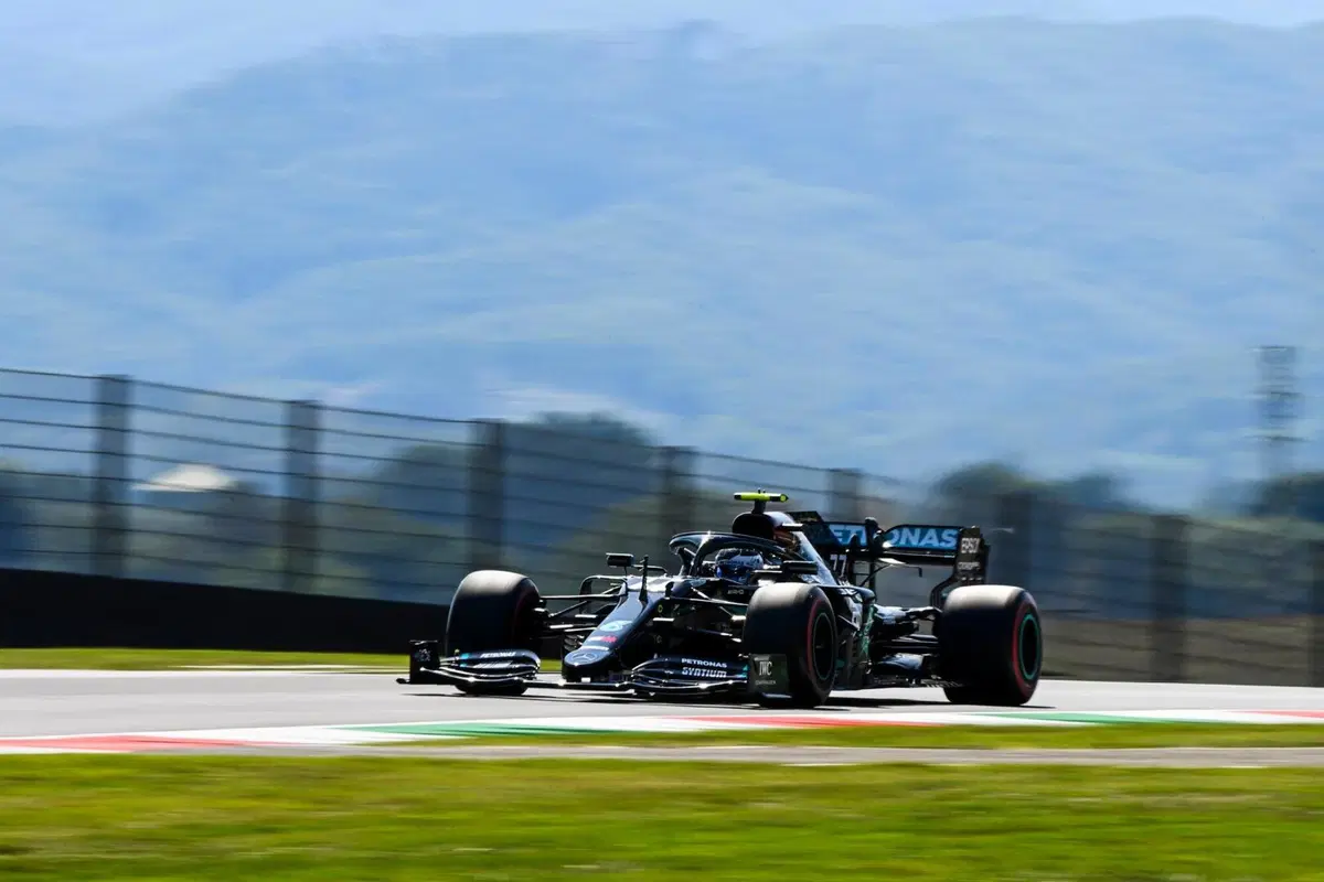 F1, GP Mugello 2020: pole per Hamilton. Quinto Leclerc (11)