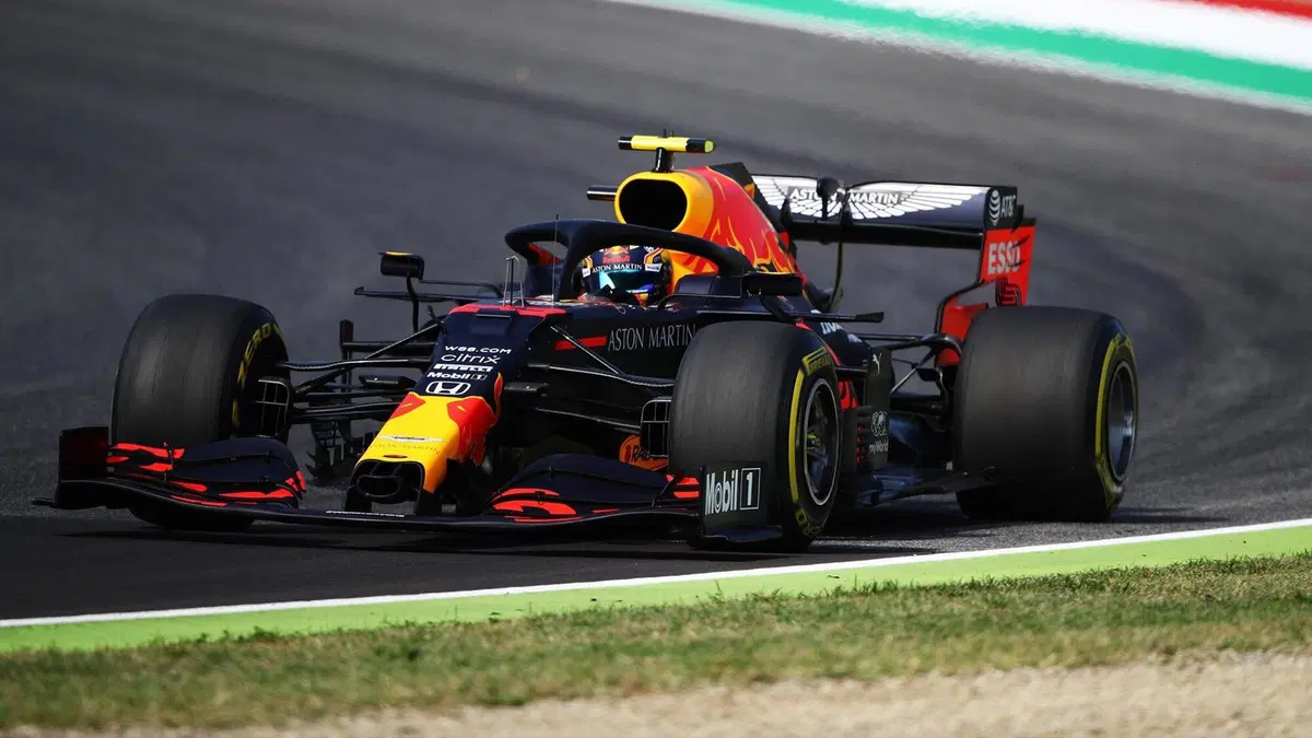 F1, GP Mugello 2020: Hamilton impressionante al Mugello, pista vera (26)