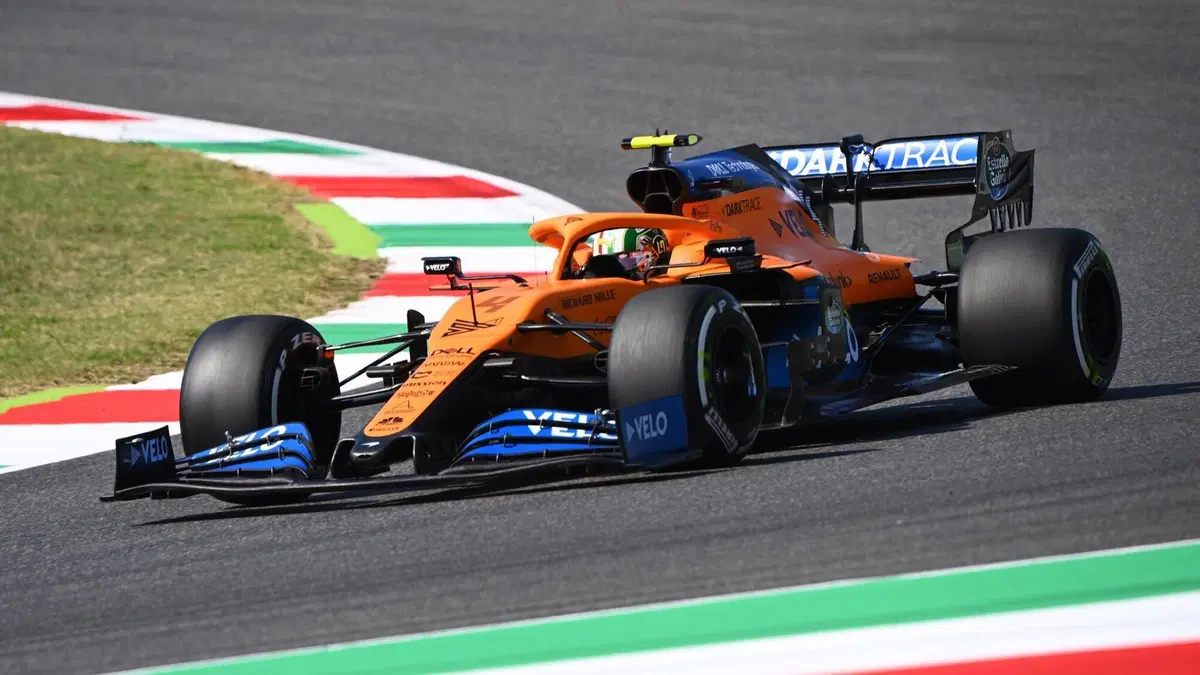 F1, GP Mugello 2020: Hamilton impressionante al Mugello, pista vera (27)