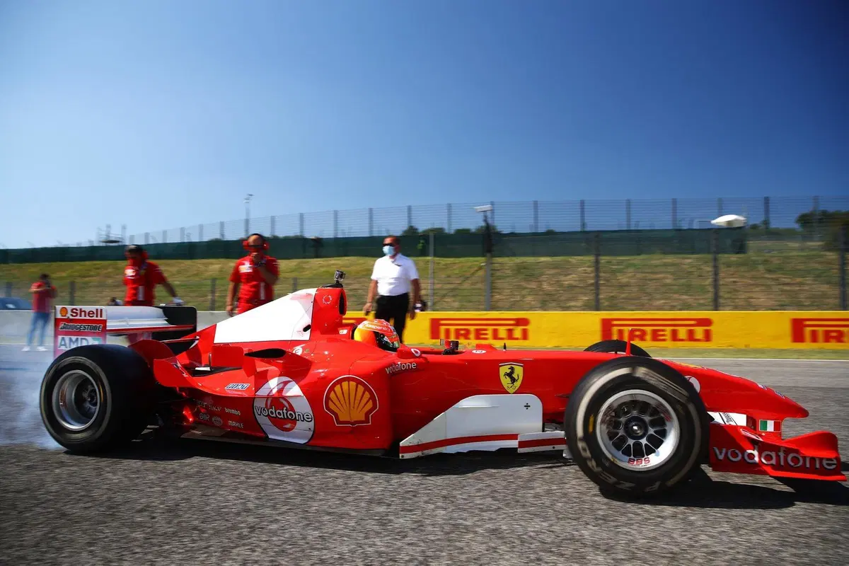 F1: Mick Schumacher in pista al Mugello con la F2004 di papà Michael (4)