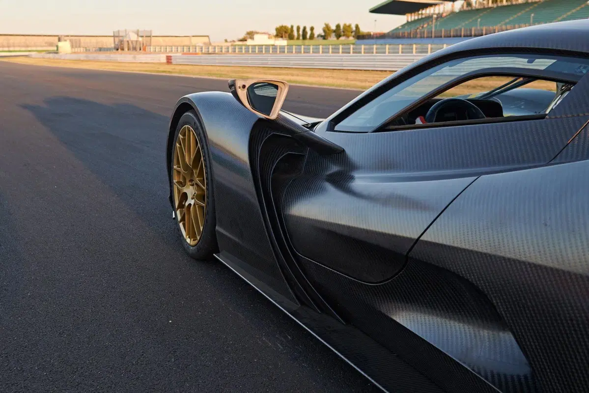 L’Aspark Owl a Misano: la hypercar elettrica ha numeri pazzeschi (prezzo compreso) (6)