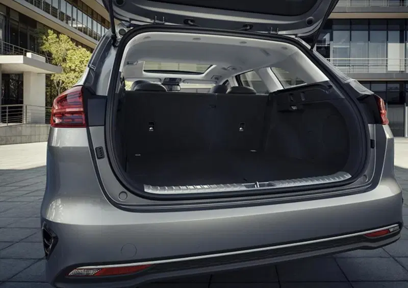 Kia Ceed Sport Wagon (2018-->>) (14)
