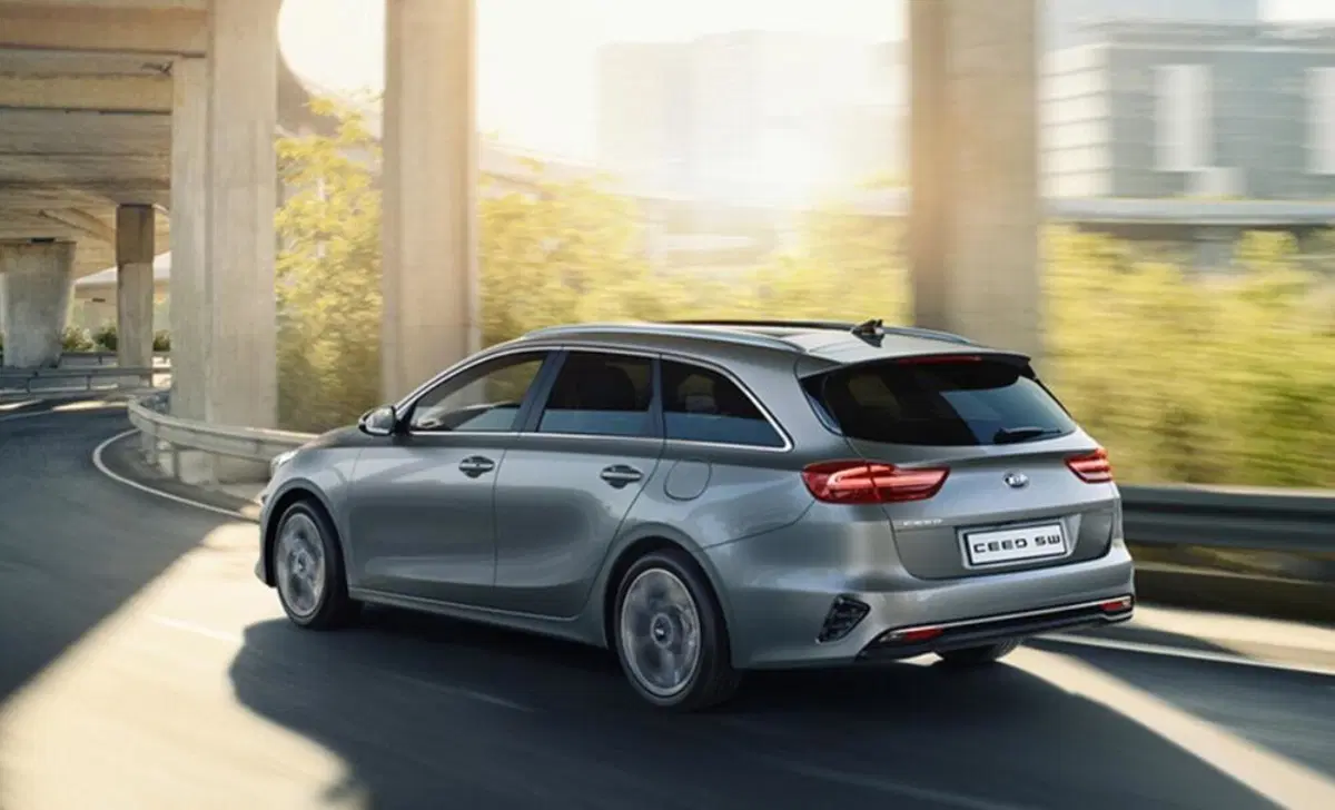 Kia Ceed Sport Wagon (2018-->>) (4)