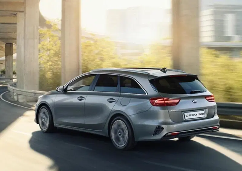 Kia Ceed Sport Wagon (2018-->>) (4)