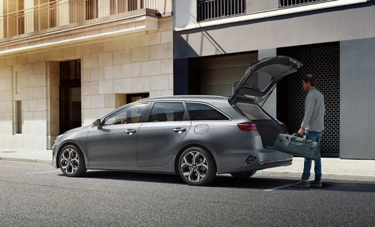 Kia Ceed Sport Wagon (2018-->>) (6)