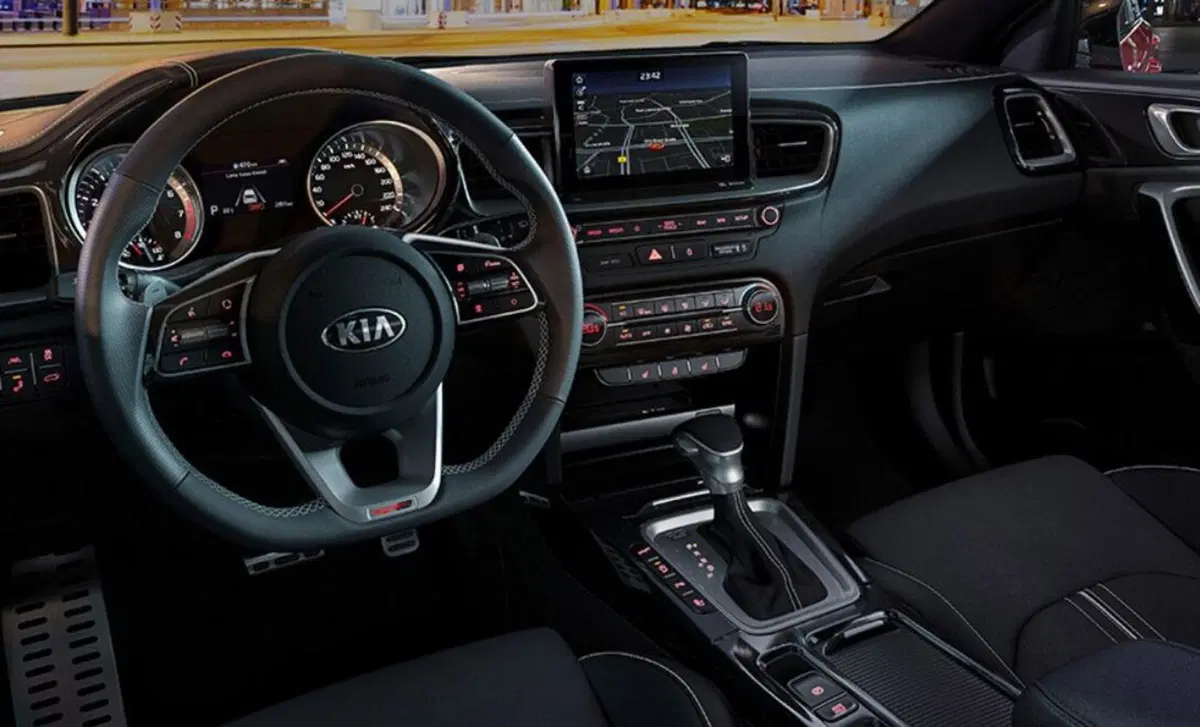 Kia ProCeed (2019-->>) (10)