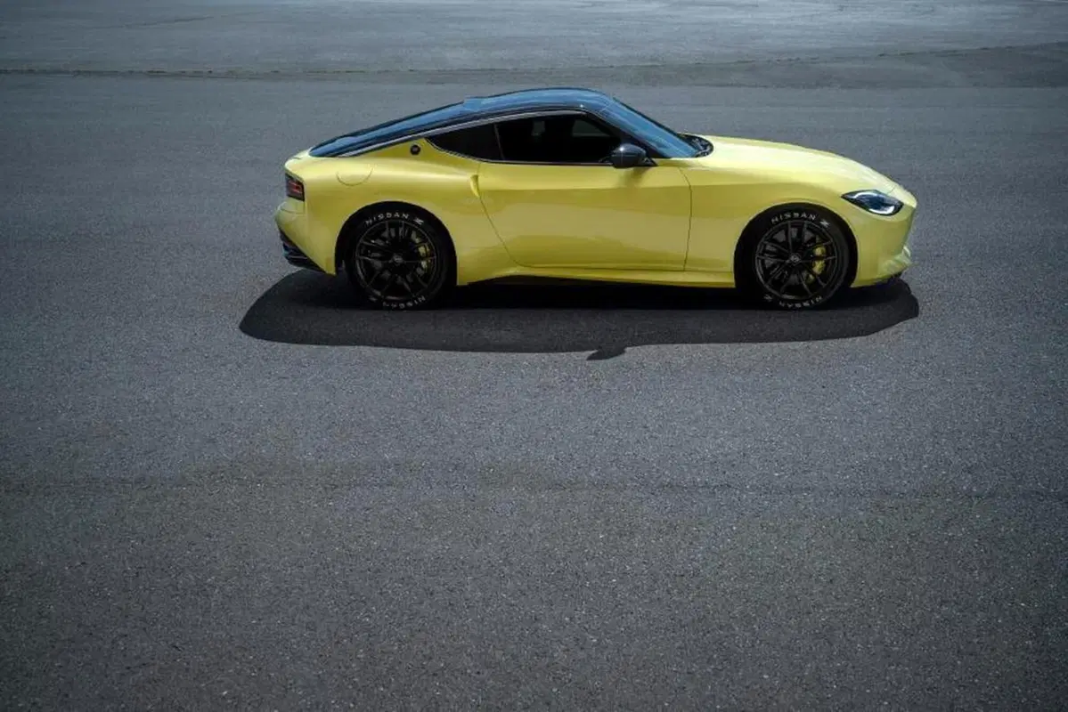 Nissan Z Proto, la nuova “Z” ha un che di retrò (16)