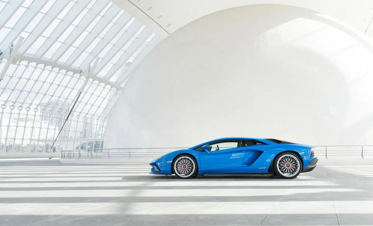 Lamborghini Aventador Coupé SVJ 6.5 V12 (32)