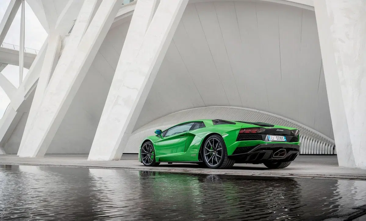Lamborghini Aventador Coupé SVJ 6.5 V12 (29)