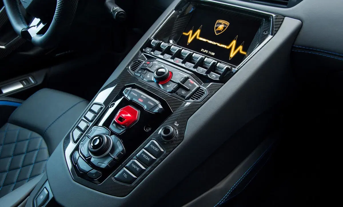 Lamborghini Aventador Coupé SVJ 6.5 V12 (43)