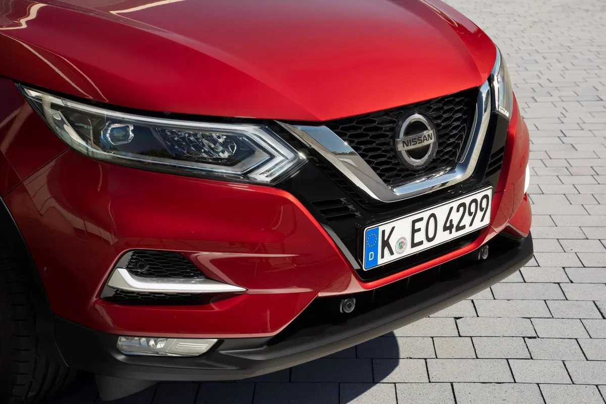 Nissan Qashqai 1.3 DIG-T 140 CV N-Tec (25)