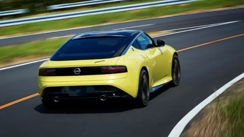 La bella Nissan Z Proto ha tutto quanto serve, Per dirsi Macchina [che roba e che peccato]