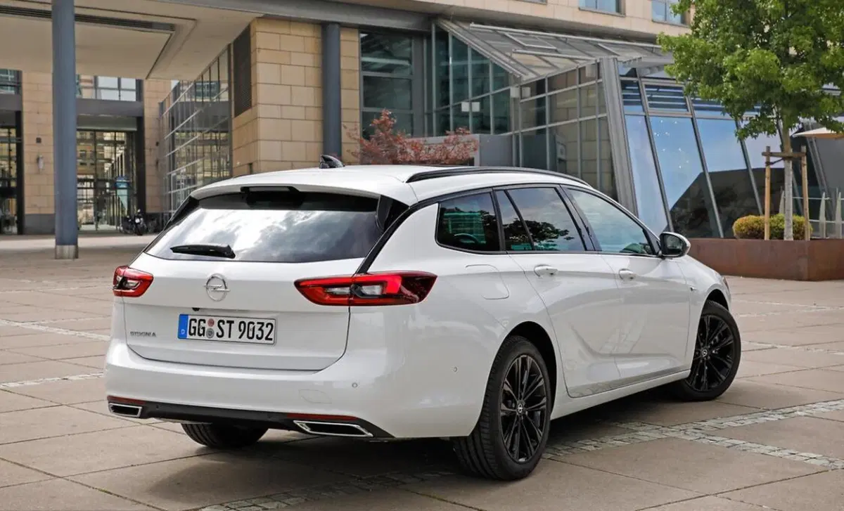 Opel Insignia Station Wagon 1.5 CDTI S&S aut. Sports Business Elegance (5)