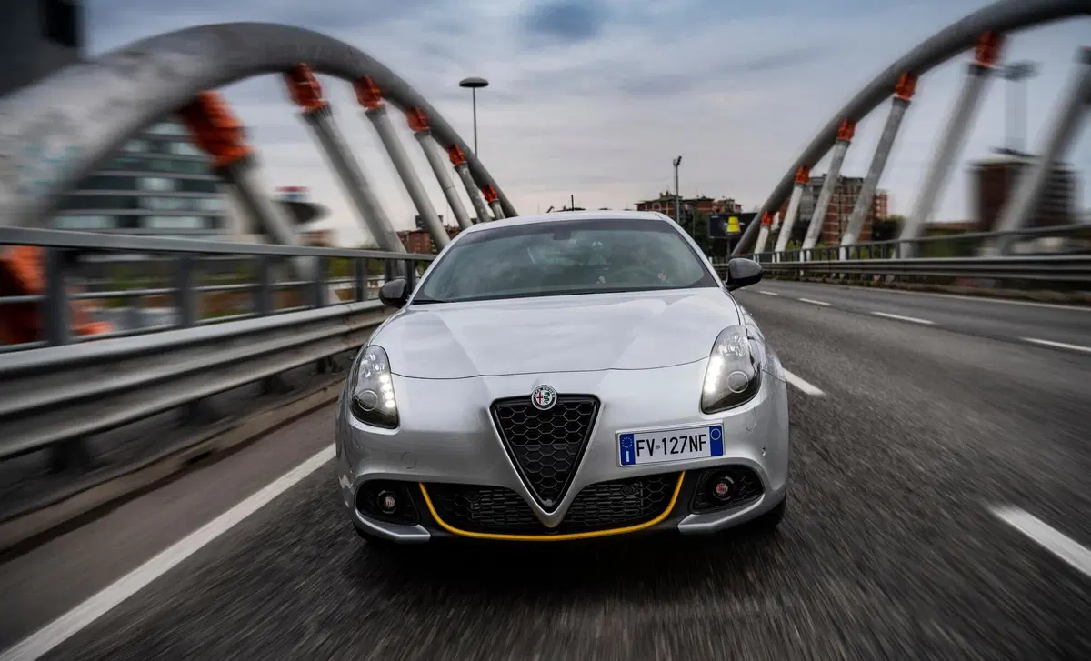 Alfa Romeo Giulietta 1.6 JTDm Sport 120cv my19 (3)