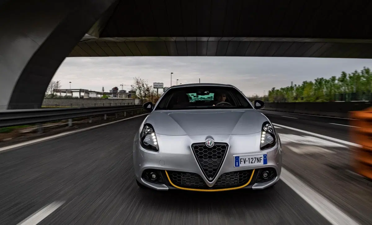Alfa Romeo Giulietta 1.6 JTDm Sport 120cv my19 (9)