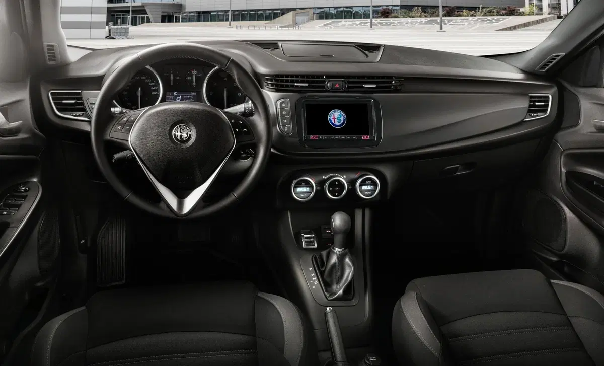 Alfa Romeo Giulietta 1.6 JTDm Sport 120cv my19 (11)
