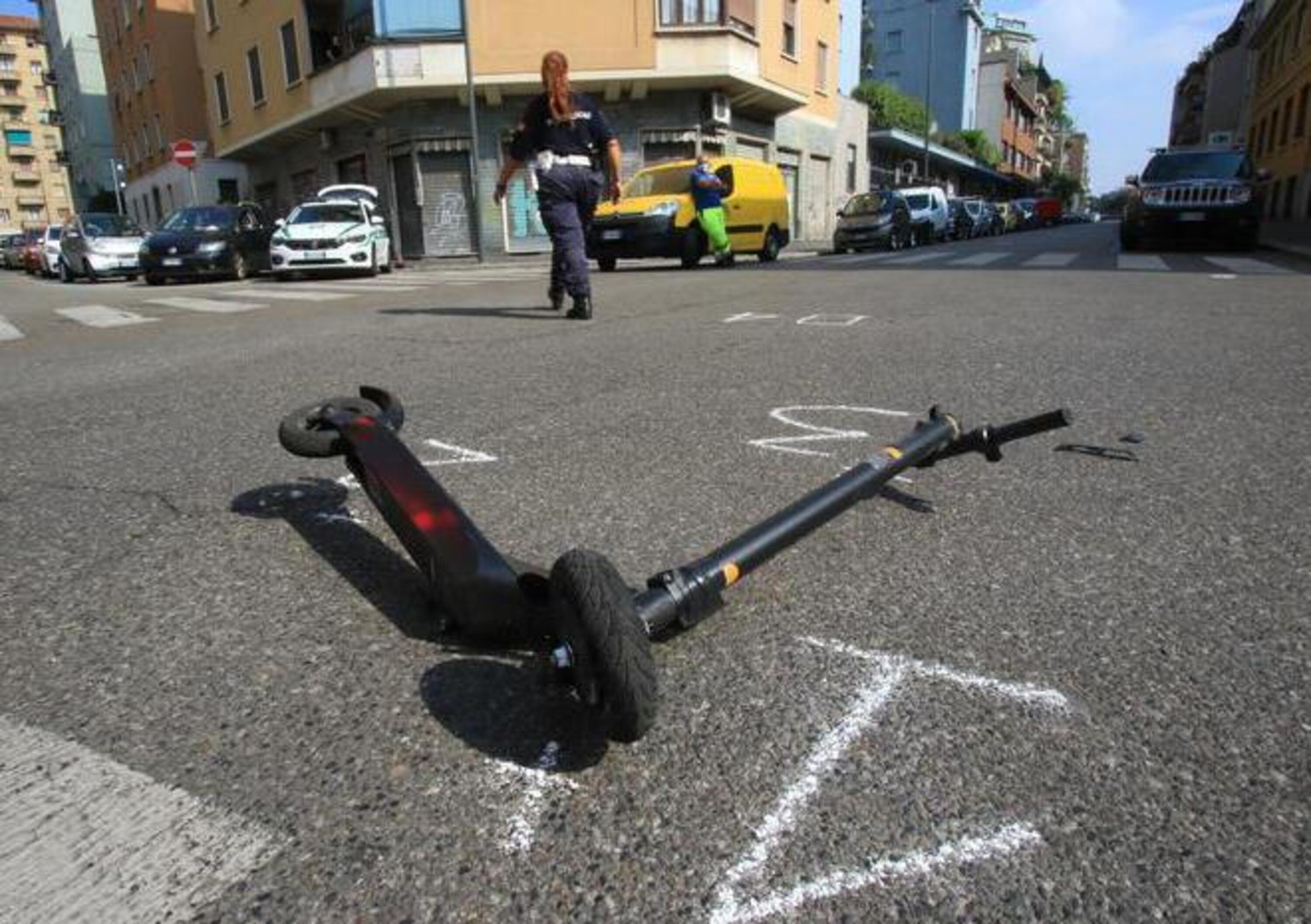 Monopattini, a Milano otto incidenti in 48 ore