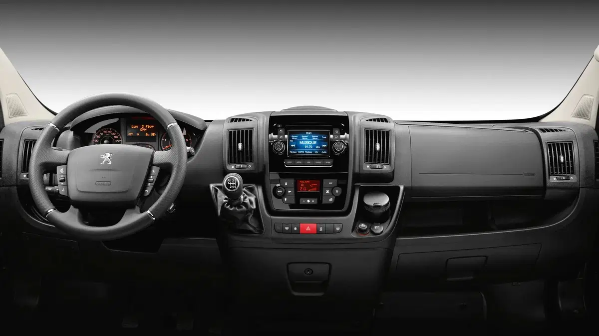 Peugeot Boxer Telaio 335 2.2 BlueHDi 140 S&S PLM Cassonato Premium (8)