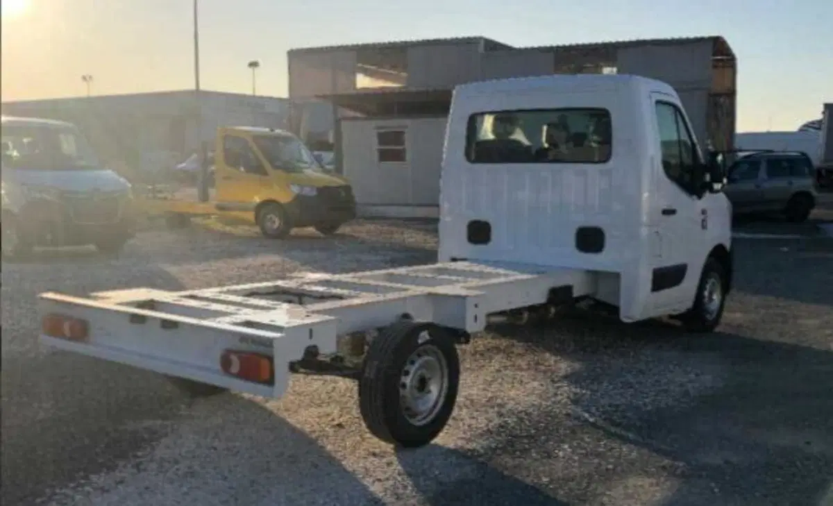 Renault Master Telaio T35 2.3 dCi 135 PM Cabinato Ice (4)
