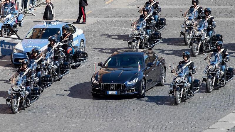Scontro tra alte cariche dello Stato: l&rsquo;auto della presidente Casellati tampona quella del Presidente della Repubblica