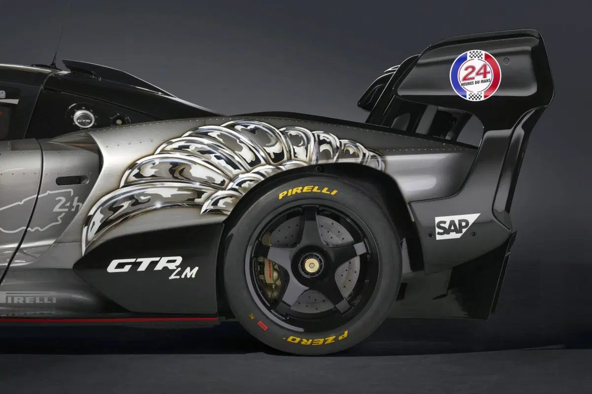 McLaren Senna GTR LM: cinque “special” ricordando la Le Mans del '95 (9)