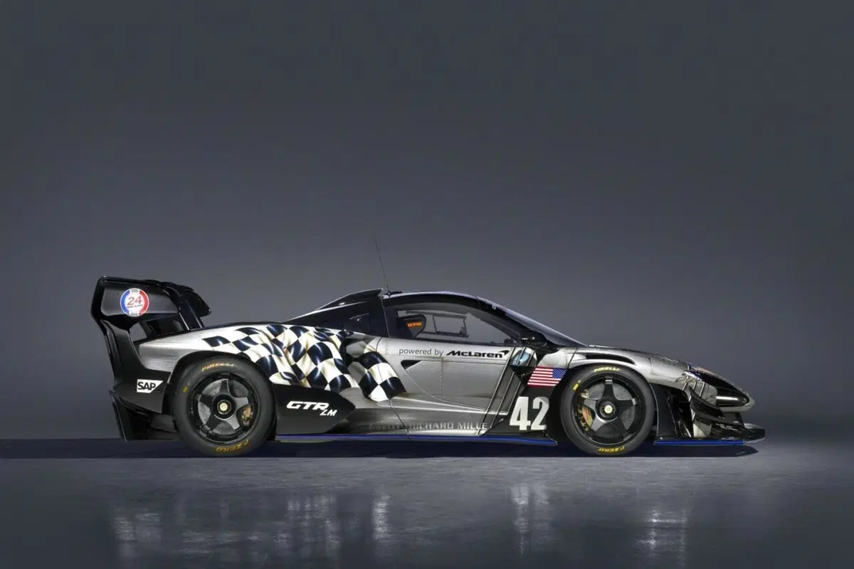 McLaren Senna GTR LM: cinque “special” ricordando la Le Mans del '95 (16)
