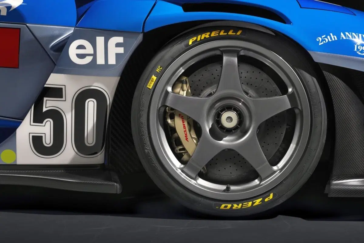 McLaren Senna GTR LM: cinque “special” ricordando la Le Mans del '95 (36)