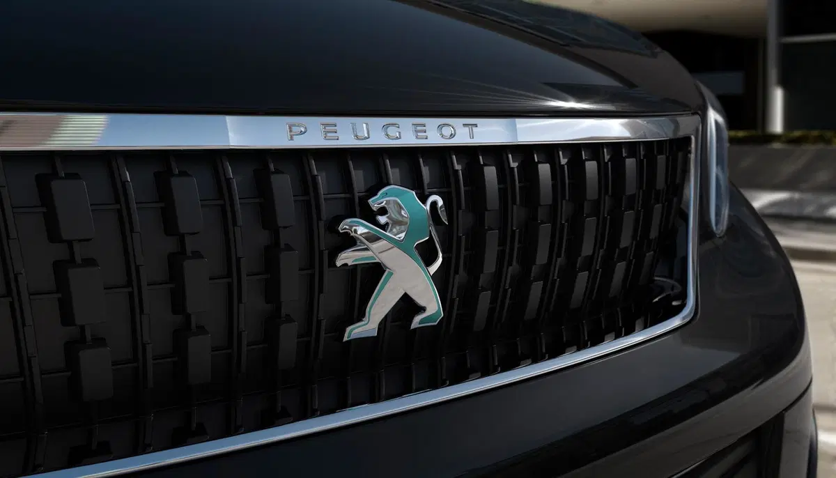 Peugeot e-Traveller (2020-23) (21)