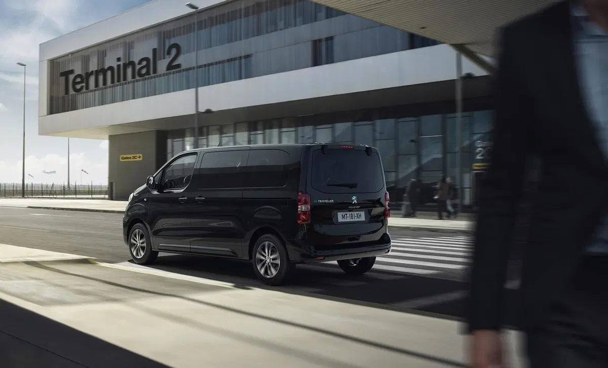 Peugeot e-Traveller (2020-23) (4)