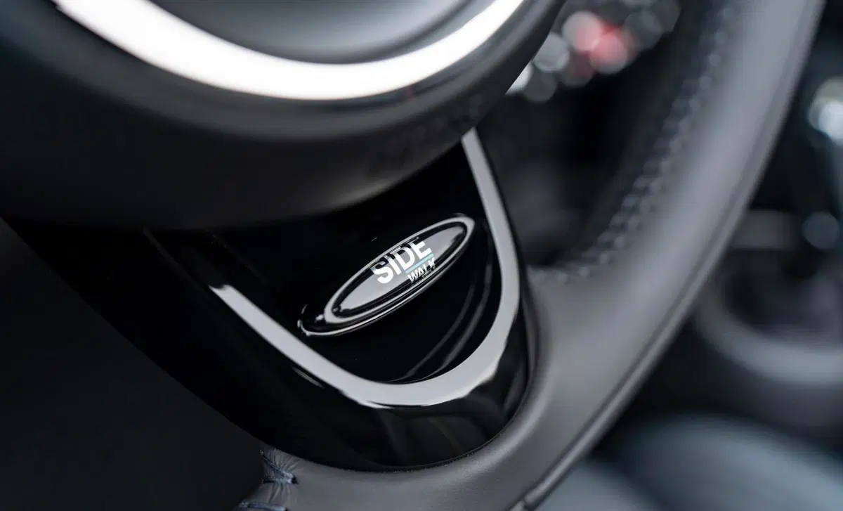 MINI Mini Cabrio 2.0 JCW JCW auto (40)