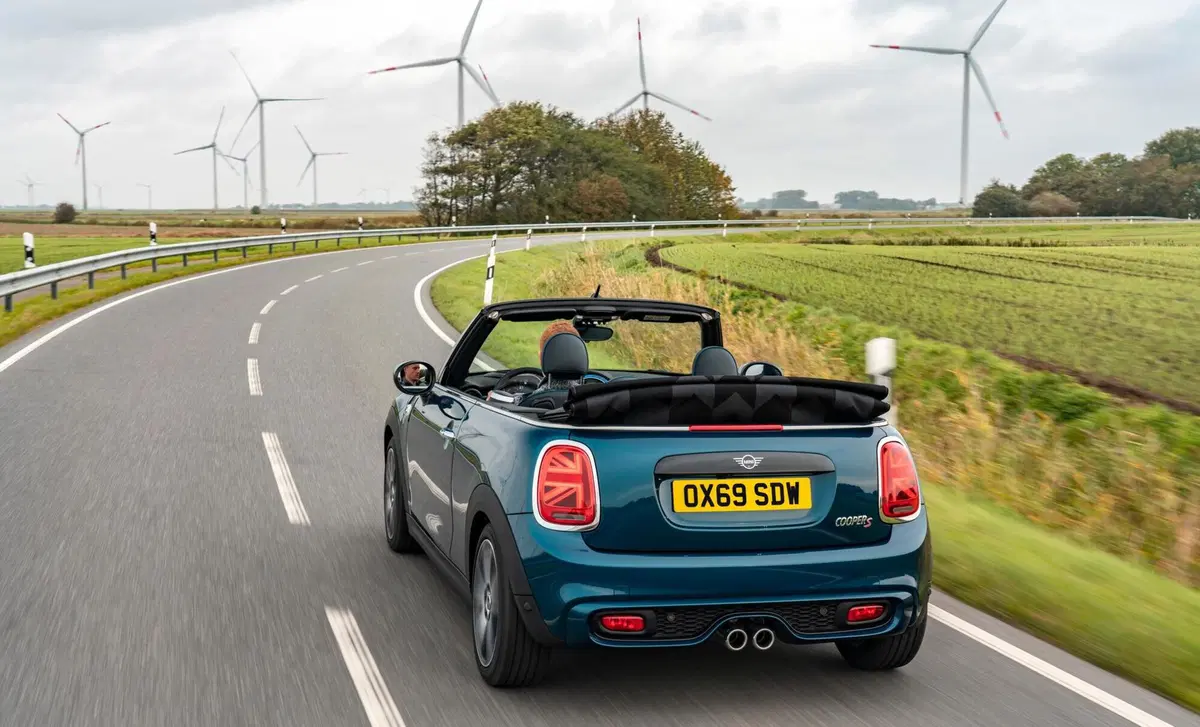 MINI Mini Cabrio 2.0 JCW JCW auto (30)