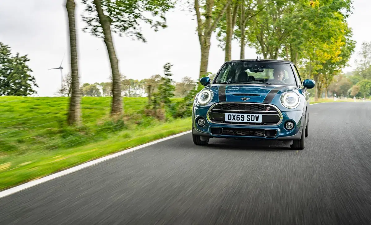 MINI Mini Cabrio 2.0 JCW JCW auto (35)