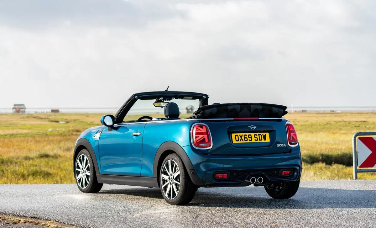 MINI Mini Cabrio 2.0 JCW JCW auto (34)