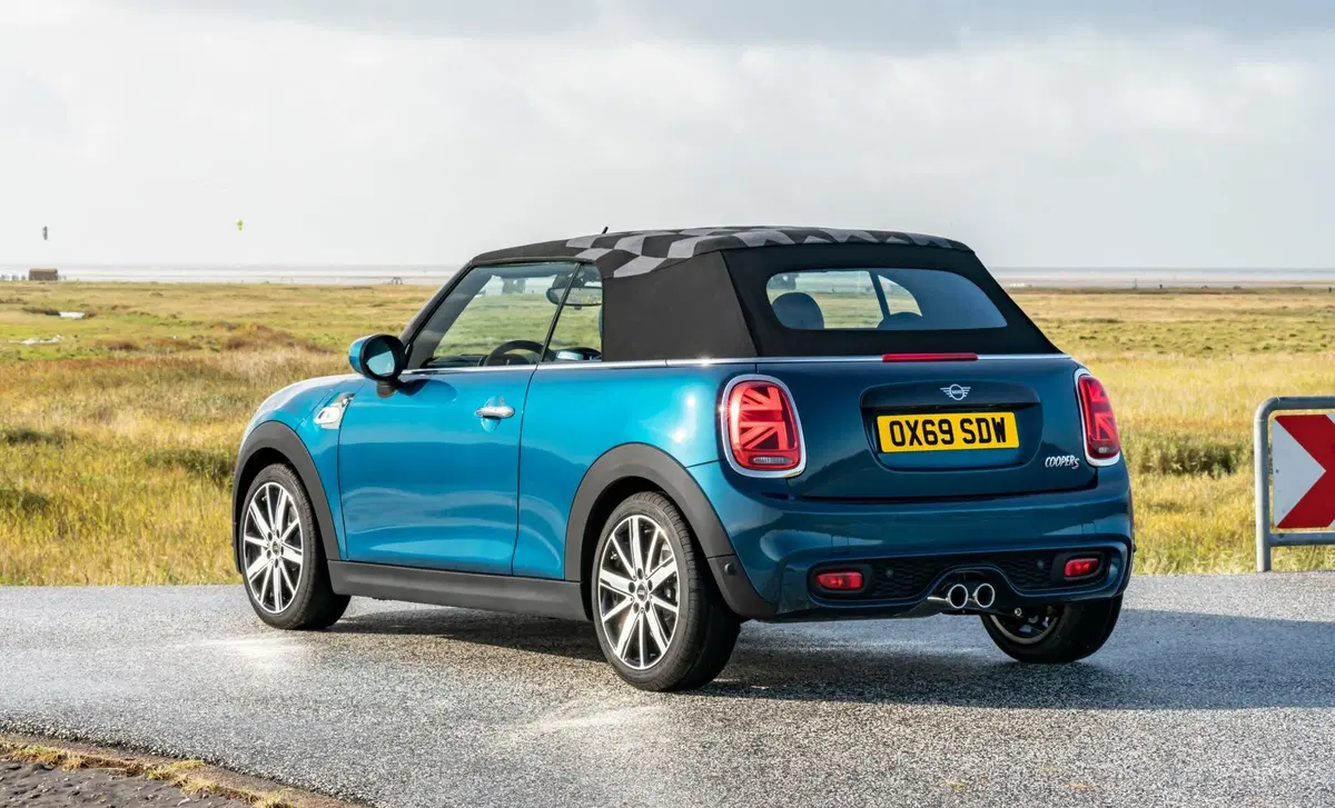 MINI Mini Cabrio 2.0 JCW JCW auto (29)