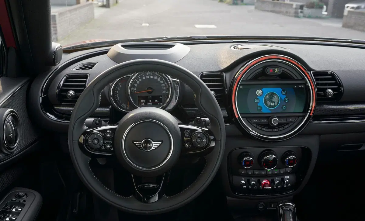 MINI Mini Clubman 2.0 John Cooper Works Clubman Rockingham GT Edition (6)