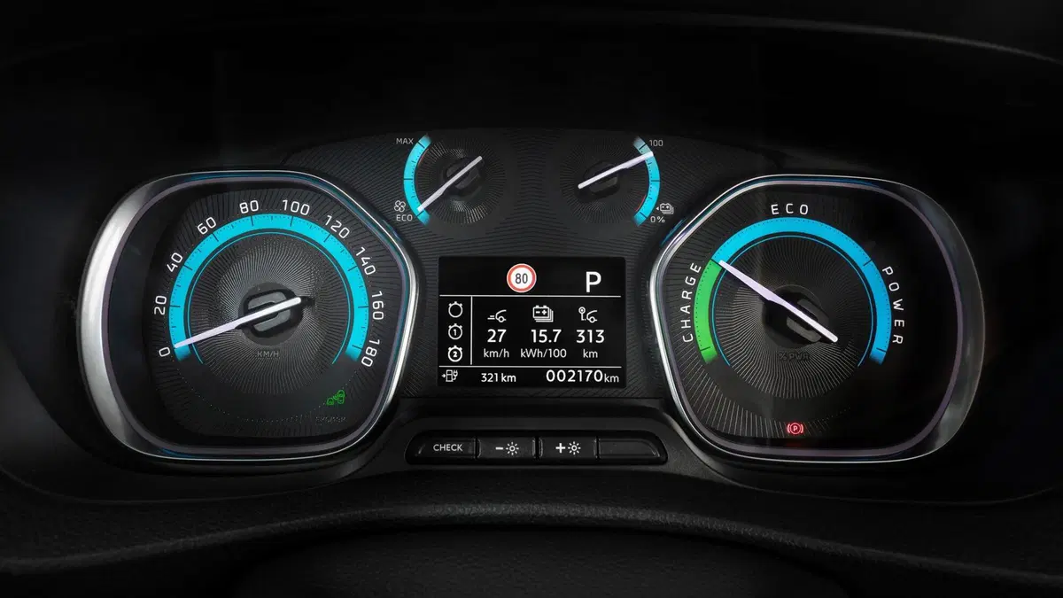 Opel Vivaro-e Furgone 50kWh PL-TN M Furgone Enjoy (11)