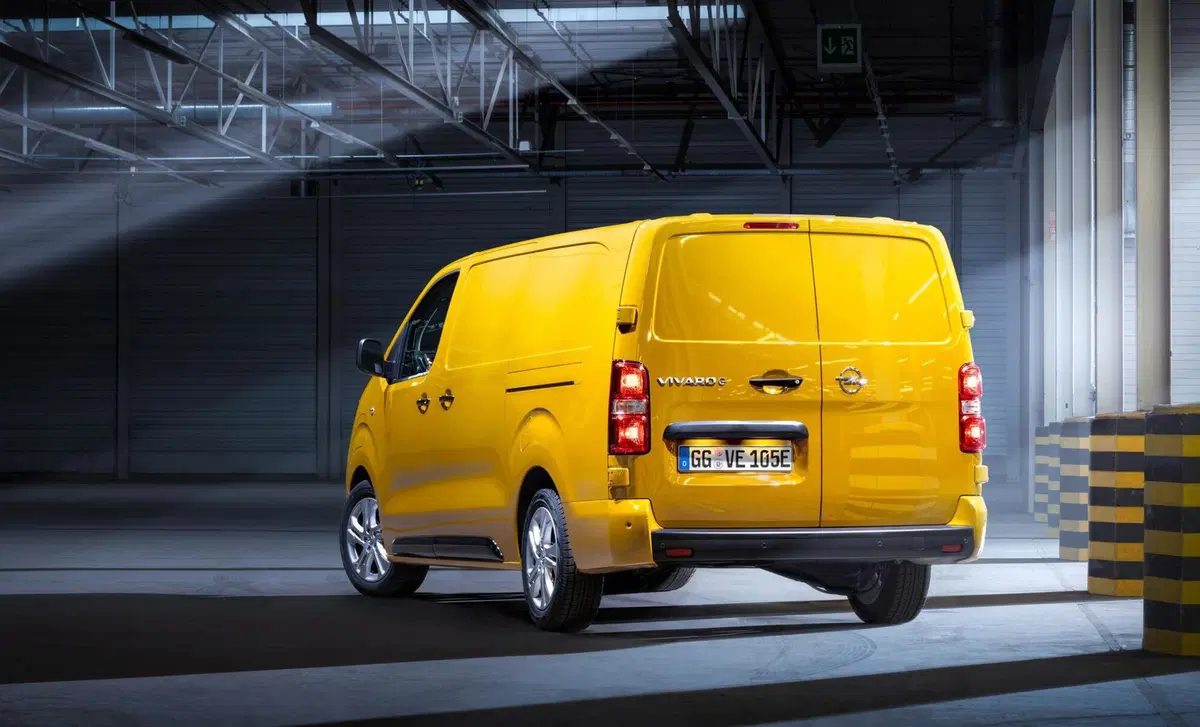 Opel Vivaro-e Furgone 50kWh PL-TN M Furgone Enjoy (5)