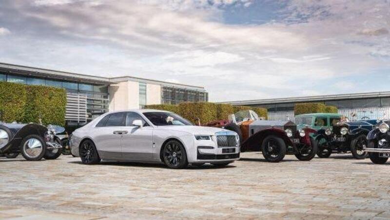 Anche Rolls-Royce produrr&agrave; auto elettriche: la prima tra 10 anni