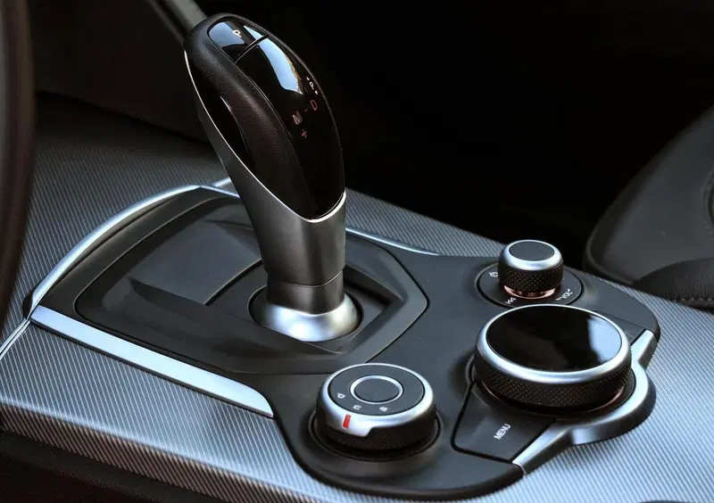 Alfa Romeo Stelvio (32)
