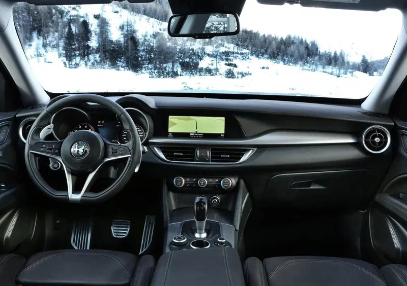 Alfa Romeo Stelvio (30)