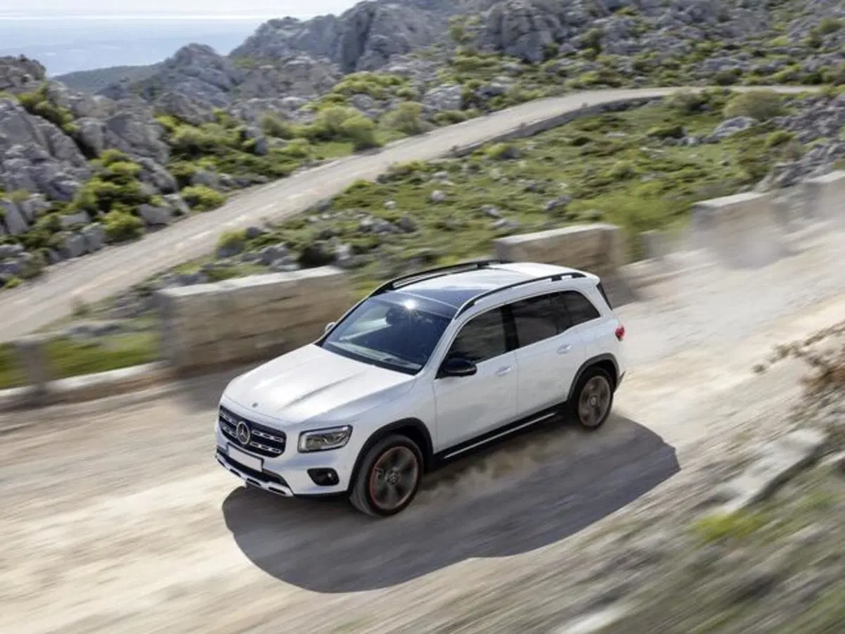 Mercedes-Benz GLB 180 d Automatic Sport (2)