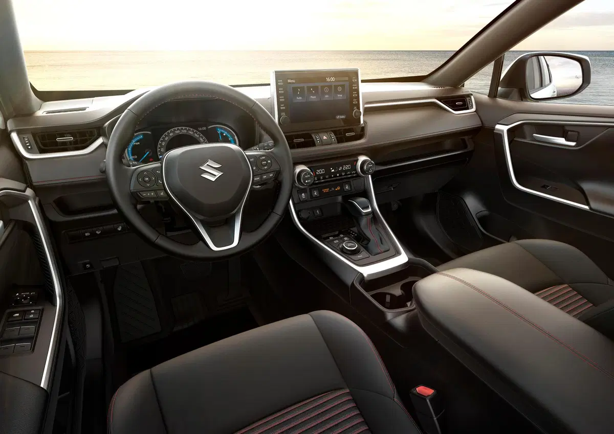 Suzuki Across 2020 | 98 km in elettrico per il SUV plug-in (6)