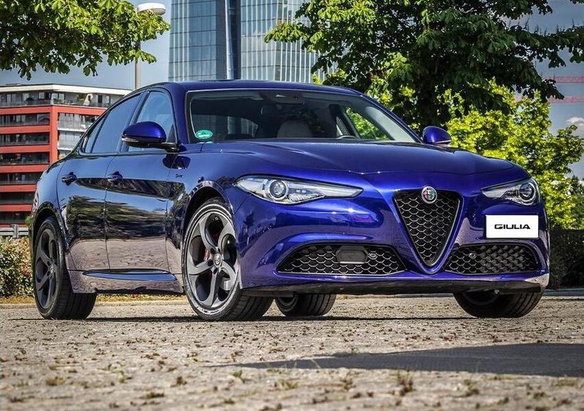 Alfa Romeo Giulia 2.2 Turbodiesel 210 CV AT8 AWD Q4 Veloce (11/2021) prezzo e scheda tecnica