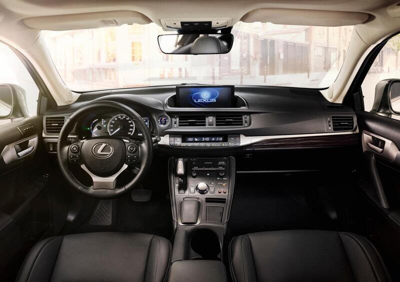 Lexus CT (2010-20) (15)