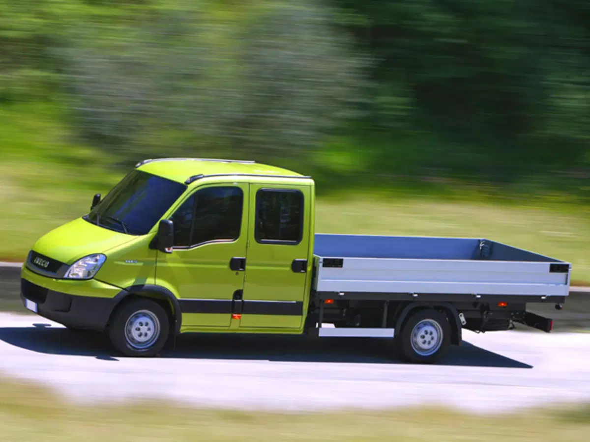 Iveco Ecodaily Telaio 2.3 Hpi PL-DC-RG Cabinato