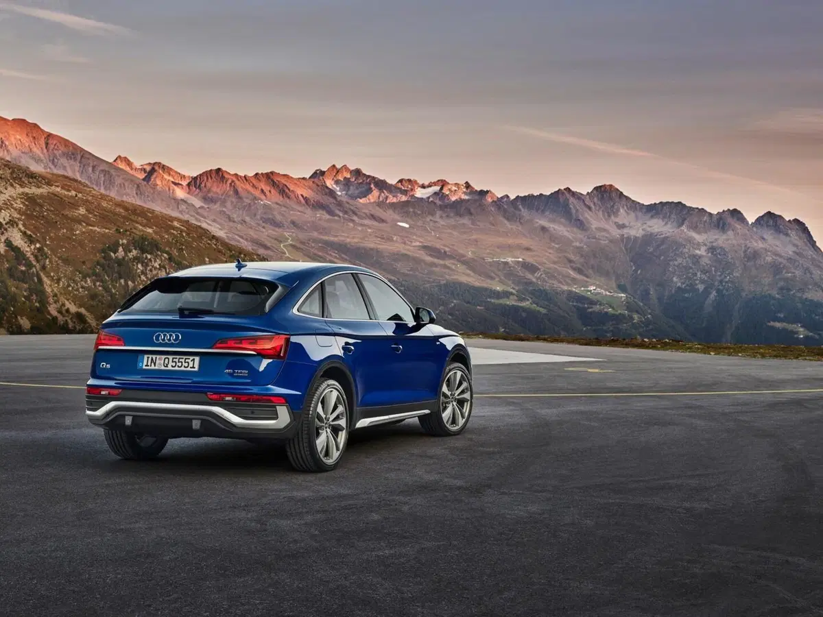 Nuova Audi Q5 Sportback 2021: SUV sportiveggiante da Mild (204CV) a PHEV (367CV) (15)