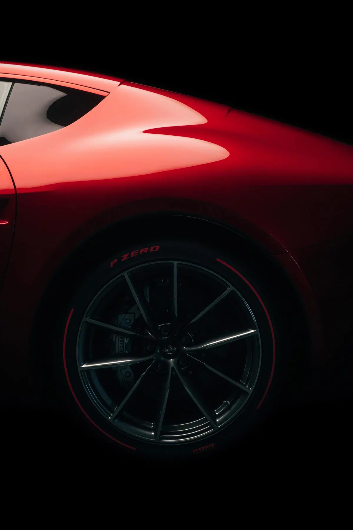 Ferrari Omologata, la nuova stupenda one-off V12 di Maranello [TUTTE LE FOTO] (9)