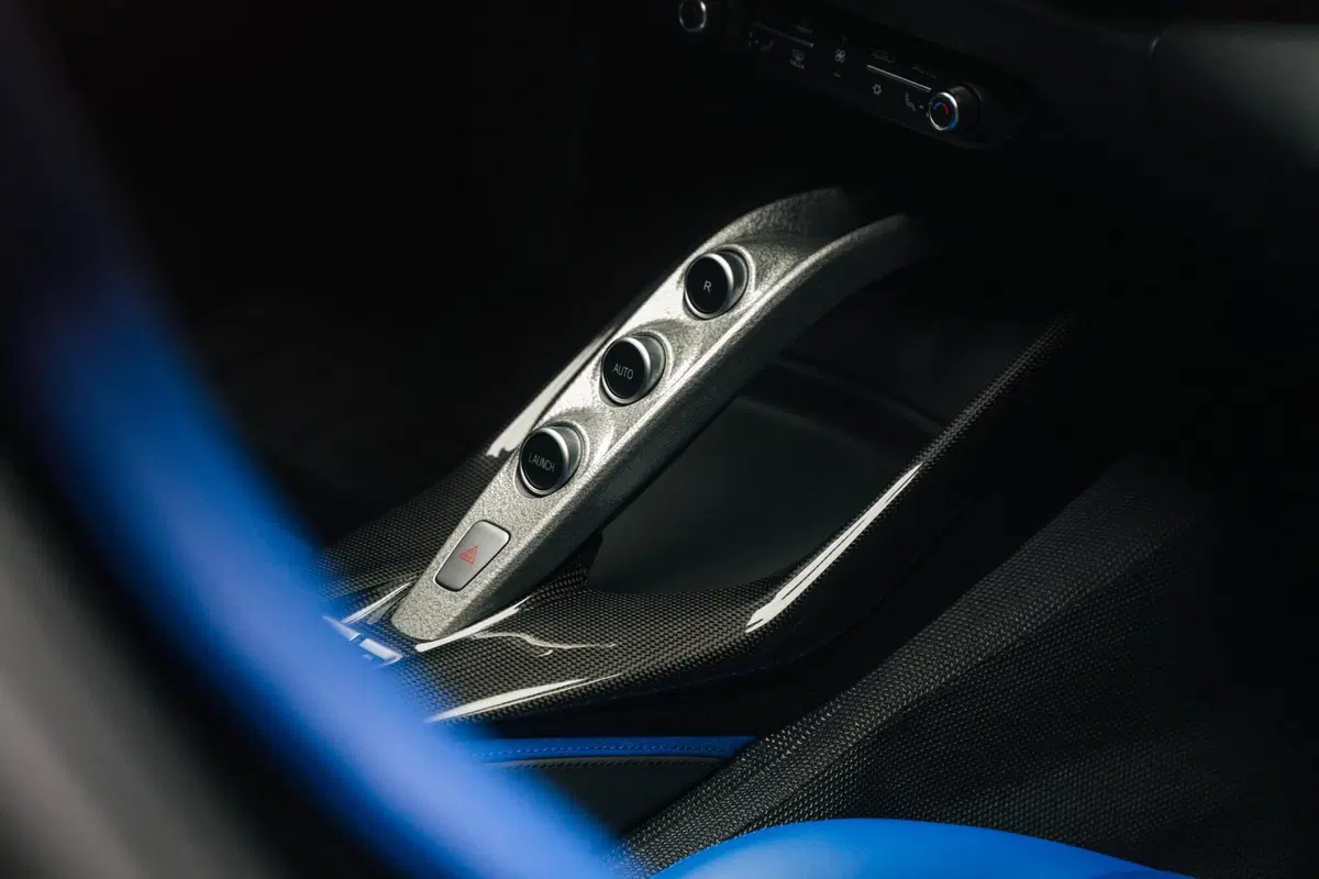 Ferrari Omologata, la nuova stupenda one-off V12 di Maranello [TUTTE LE FOTO] (7)