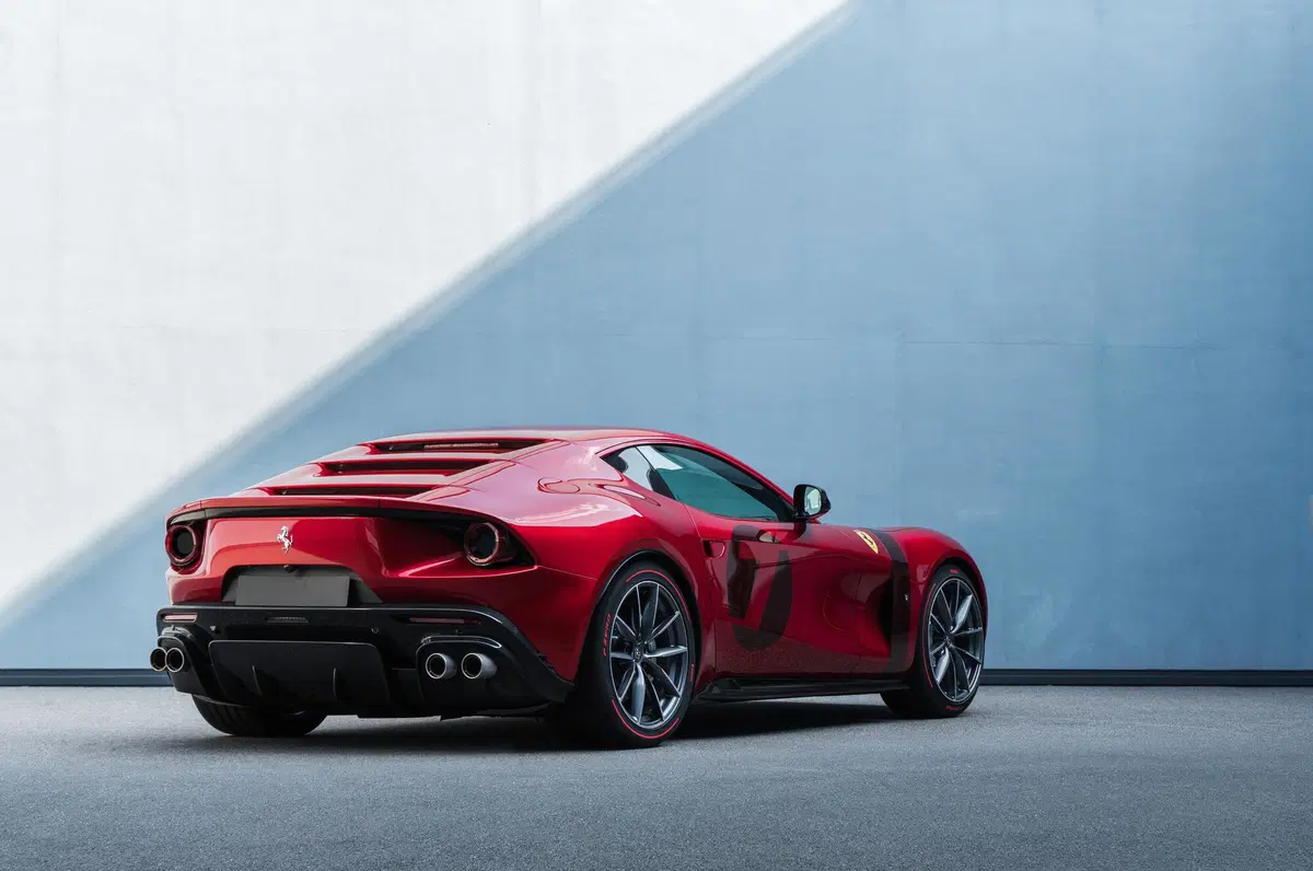 Ferrari Omologata, la nuova stupenda one-off V12 di Maranello [TUTTE LE FOTO] (11)
